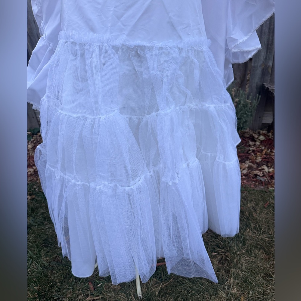 White Ruffled Full-Length underskirt - Picture 5 of 9